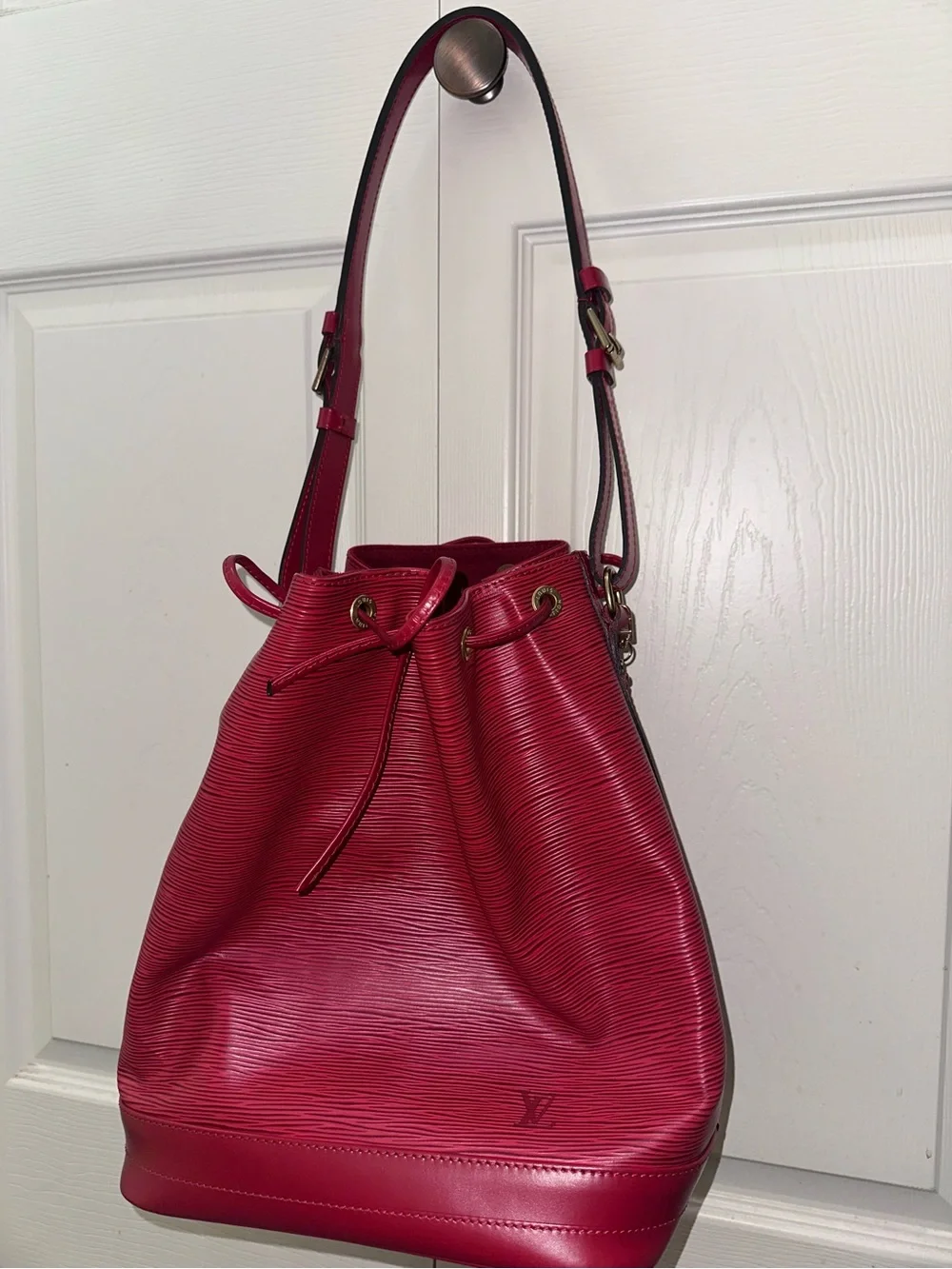 Red Epi Leather Louis Vuitton Noé GM